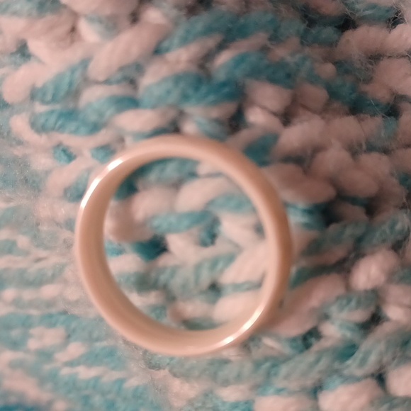 Diamond Cut Calcite Ring Band Sparkly ✨️ Size: 10 - Picture 5 of 6